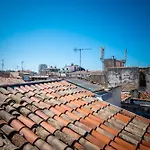 Loft Du Vieux - Centre Historique Апартаменты *